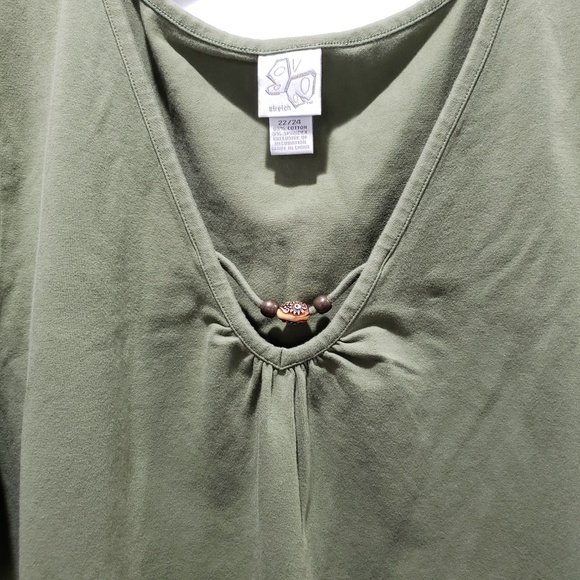 *SOLD* Stretch Charm Accent Scoop Neck Shirt - Picture 5 of 7